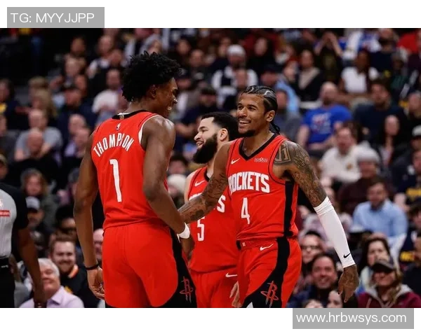 2004年NBA经典对决老鹰队与火箭队的精彩瞬间回顾与分析